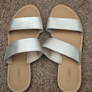 Old Navy Women's Metallic Silver Sandals